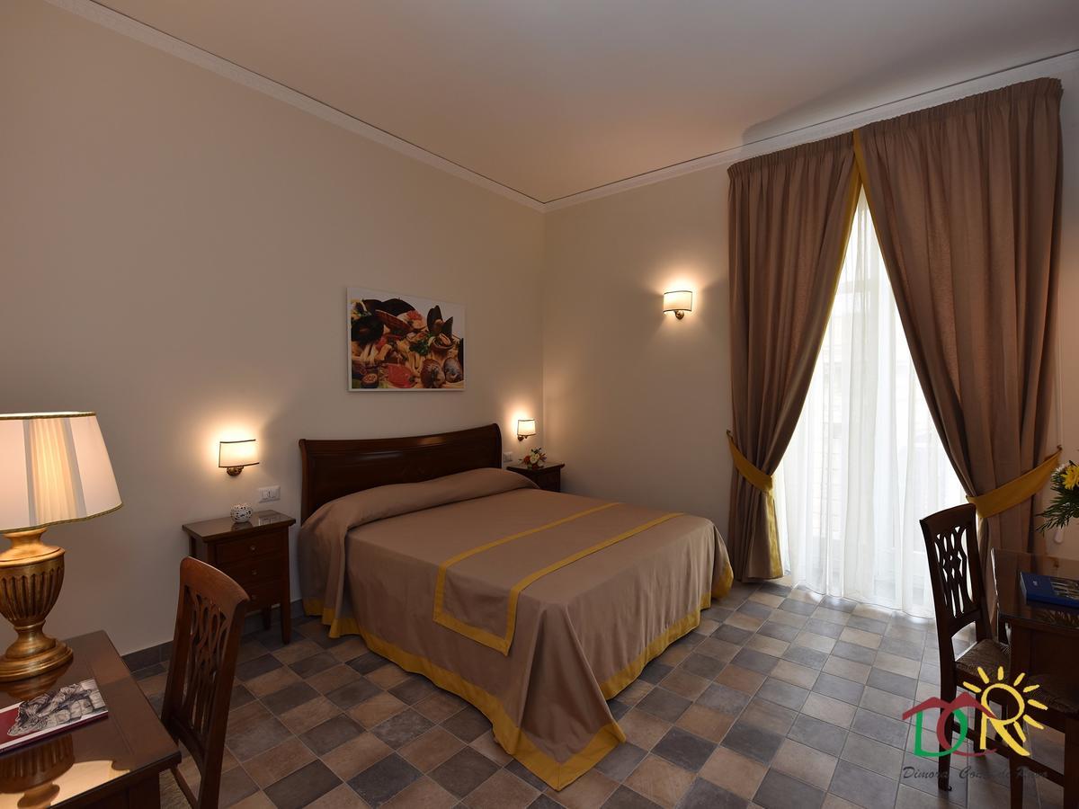 Dimora Conte Di Ruvo Bed and Breakfast Napoli Eksteriør billede